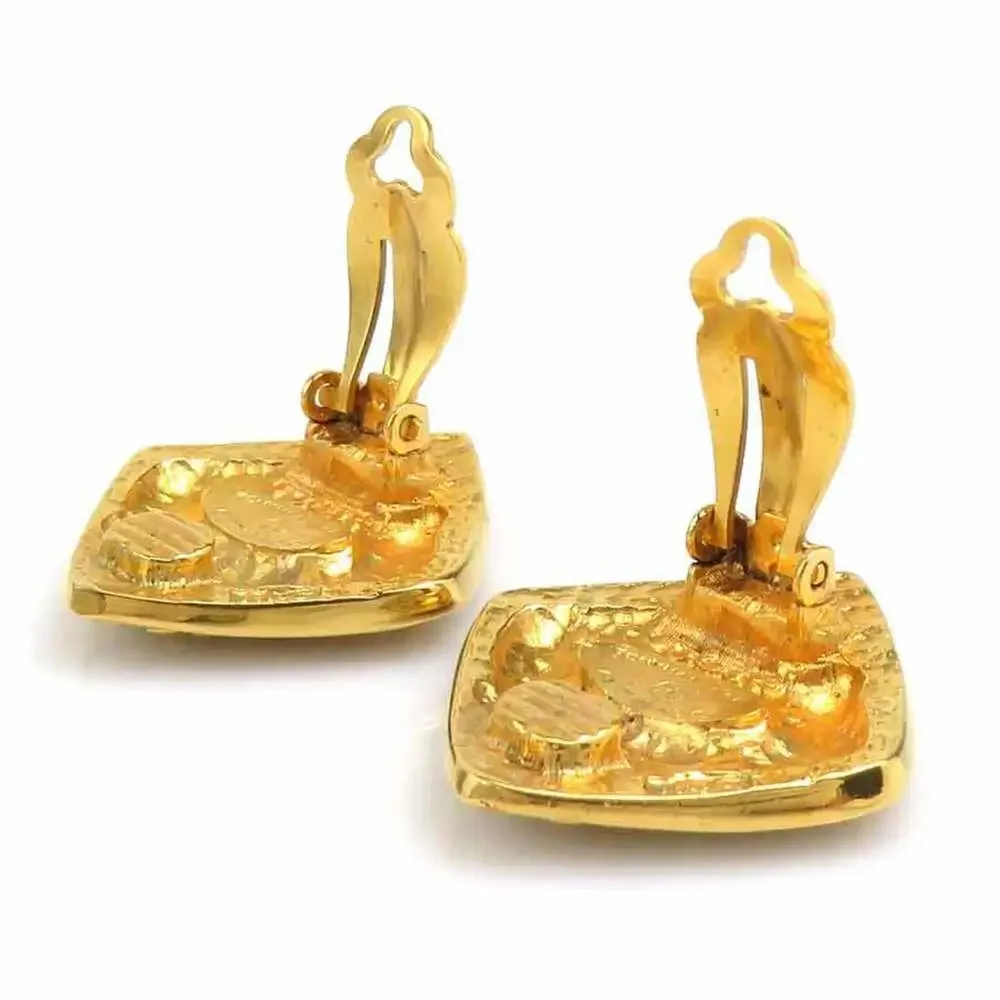 Chanel Vintage Clip-On Earrings #261245C56B
